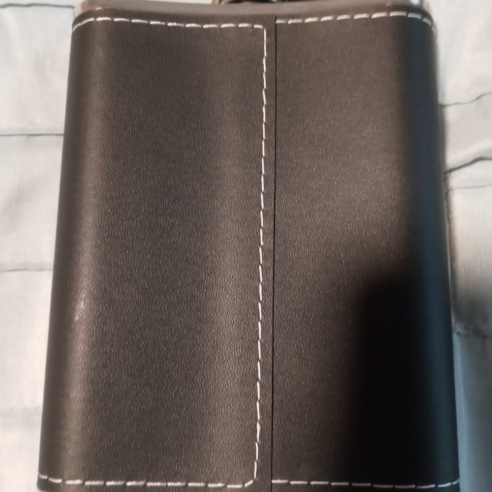 Jack Daniels flask - Picture 2 of 2